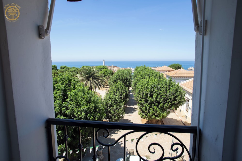 Triple Room, Beach View photo 2