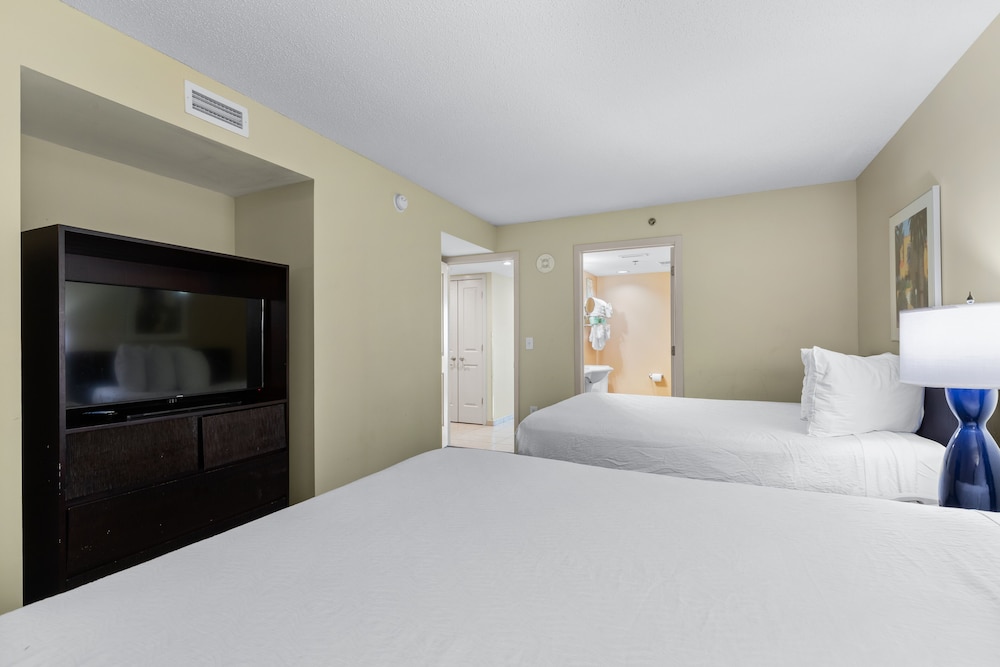 Basic Condo, 2 Bedrooms, Oceanfront photo 1