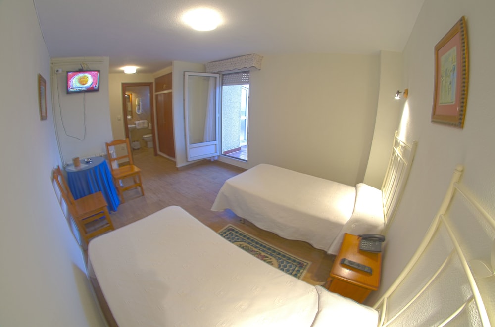 Standard Twin Room, Sea View photo 3