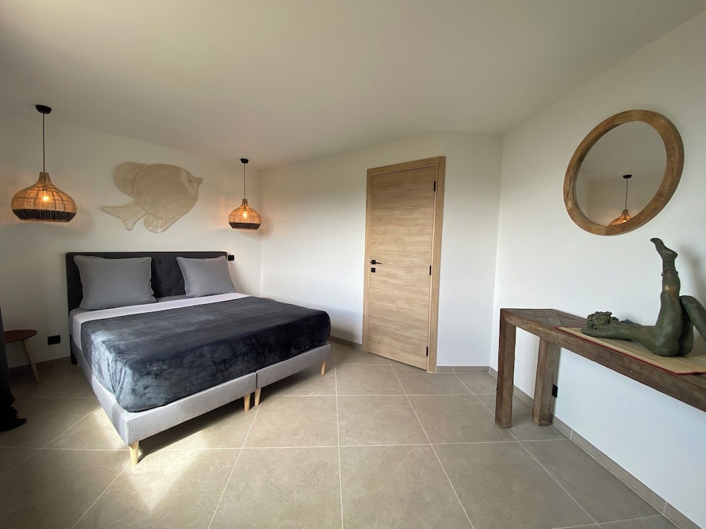 Exclusive Apartment photo 2