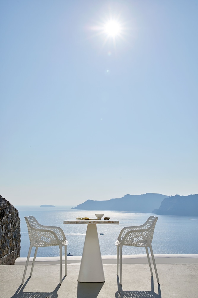 Premium Suite with Outdoor Hot Tub and Caldera View - Photo 13