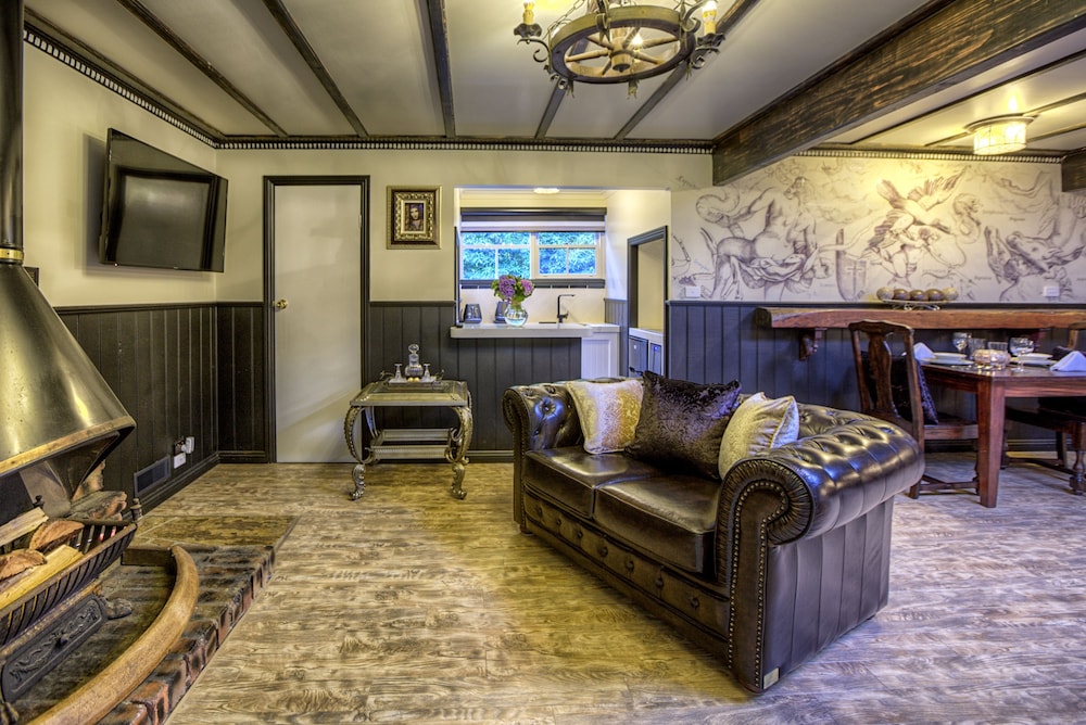 Luna Spa Suite photo 2