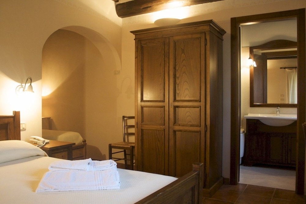 Superior Triple Room photo 3