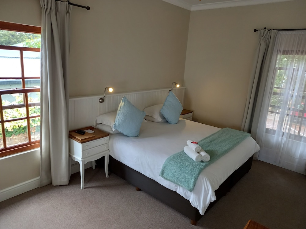 Triple Room (With Shower)