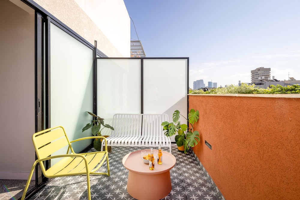 Suite with Terrace - Photo 11