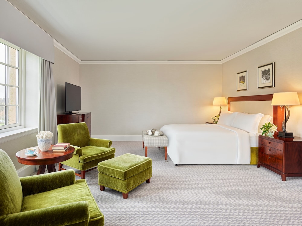 Suite, 1 King Bed - Photo 1