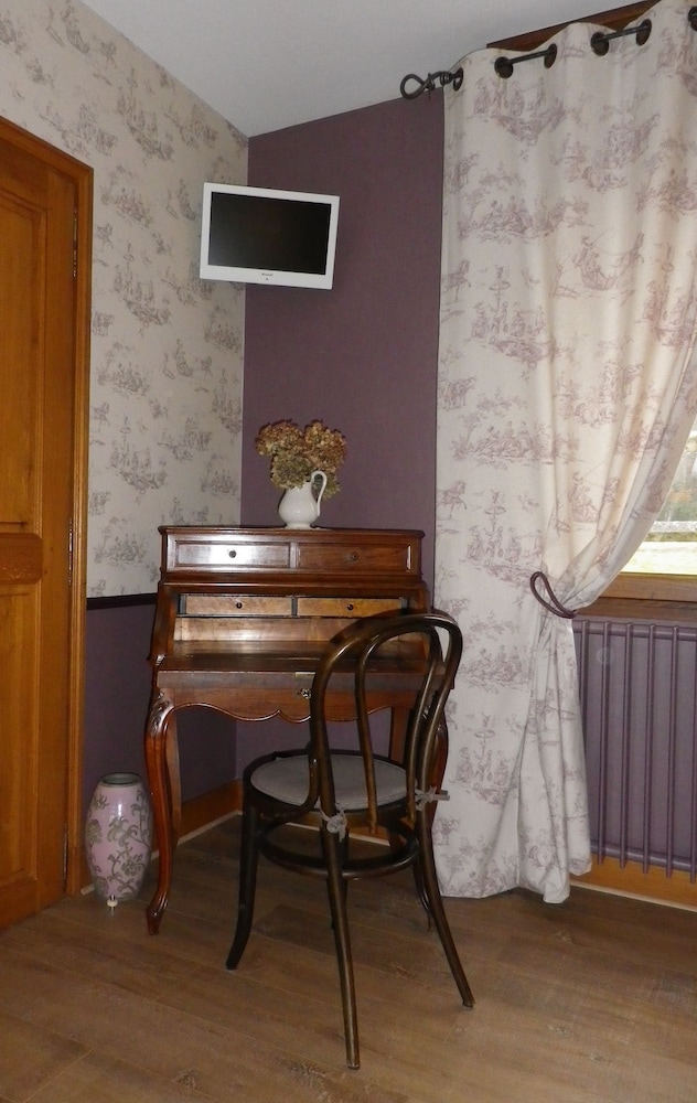 Superior Double or Twin Room (La Mara des bois) photo 3
