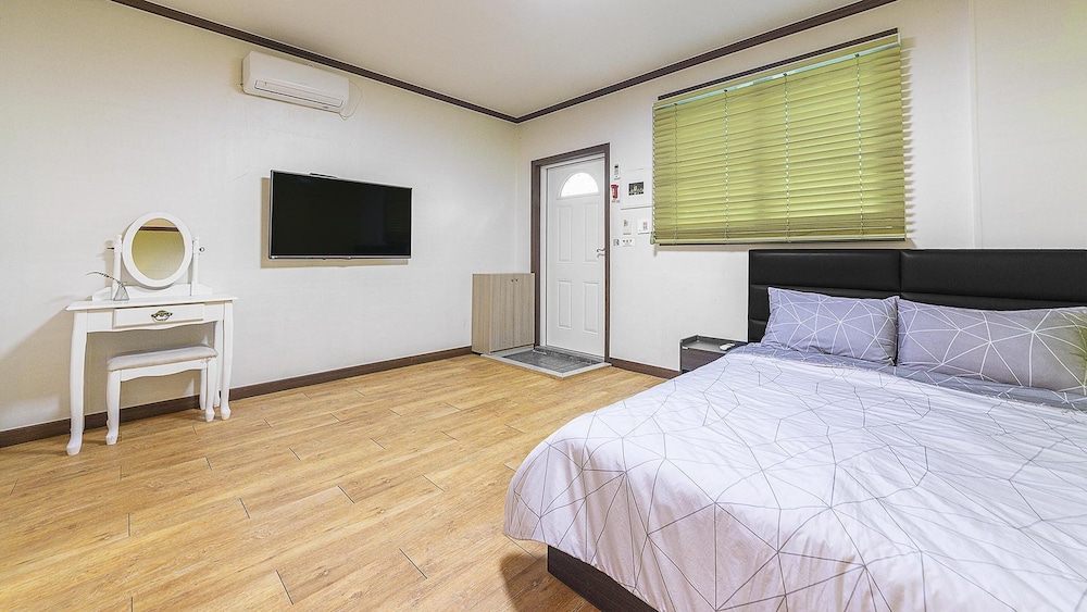 Basic Room, 1 Bedroom (rigel) - Photo 2