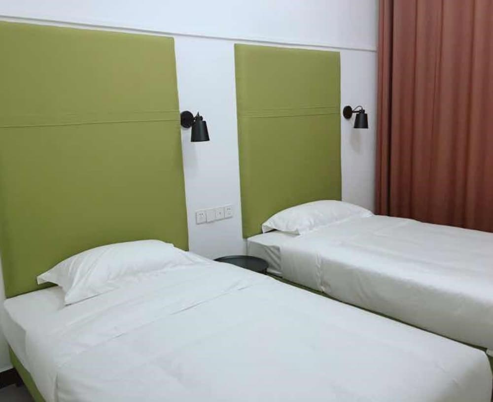 Basic Twin Room photo 1