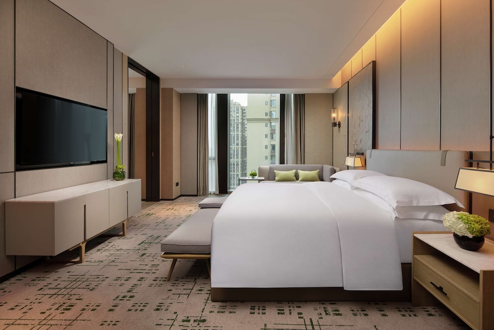 Suite, 1 Bedroom (Ambassador)