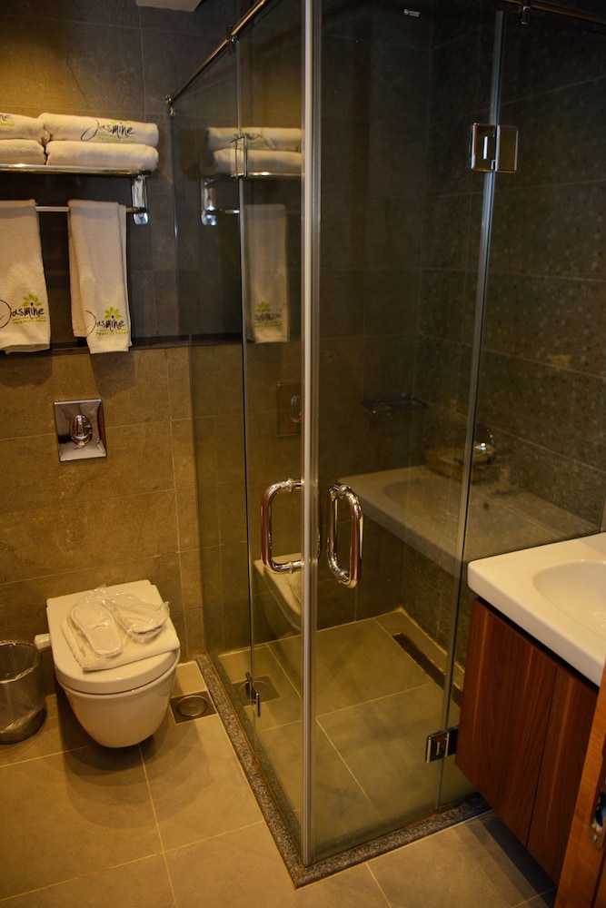 Luxury Quadruple Room - Photo 6