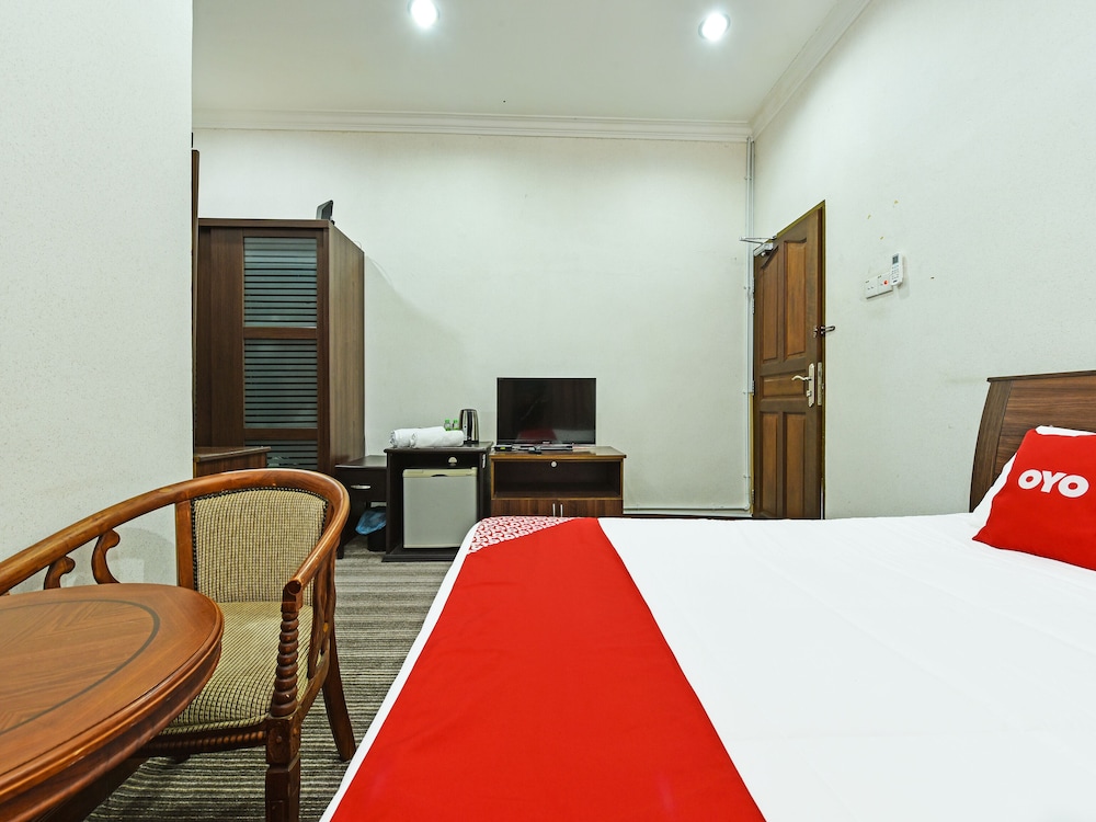 Deluxe Double Room, 1 Queen Bed - Photo 2