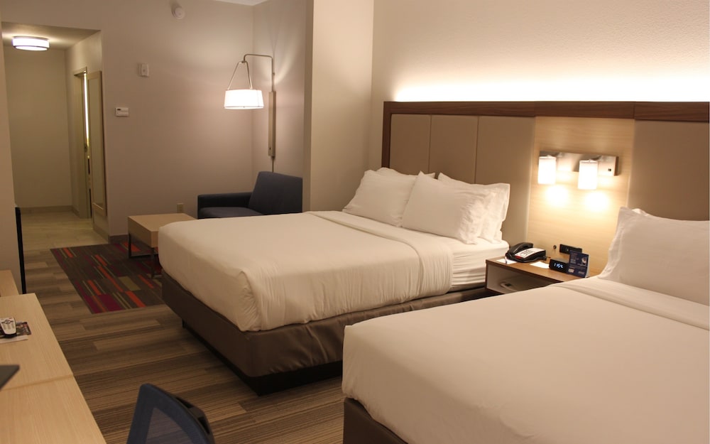 Standard Room, Multiple Beds photo 2