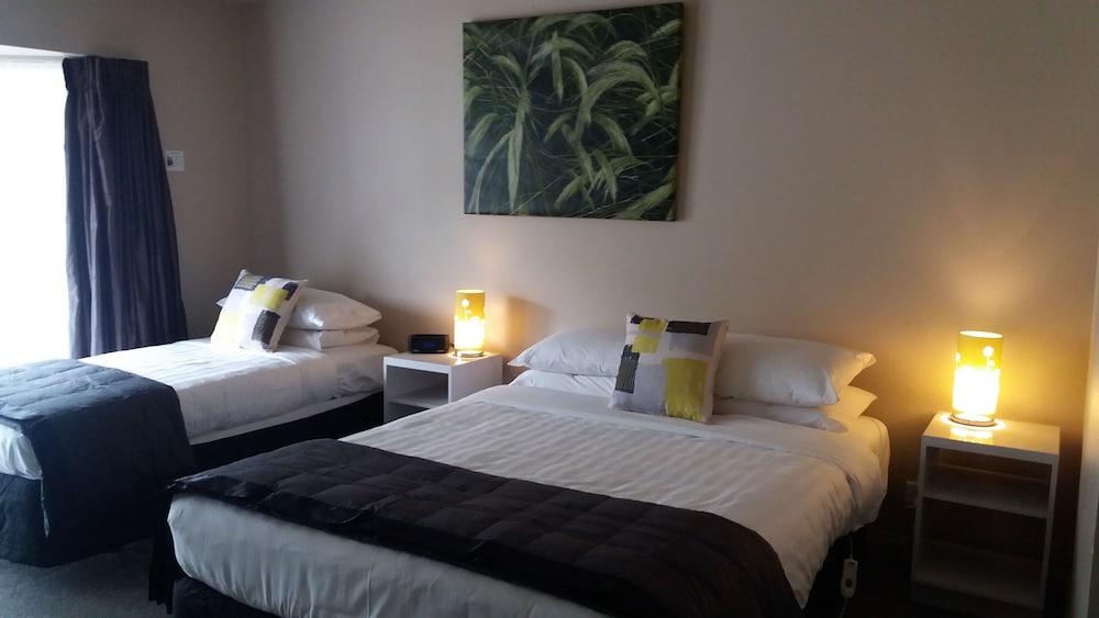 Standard Double or Twin Room photo 1