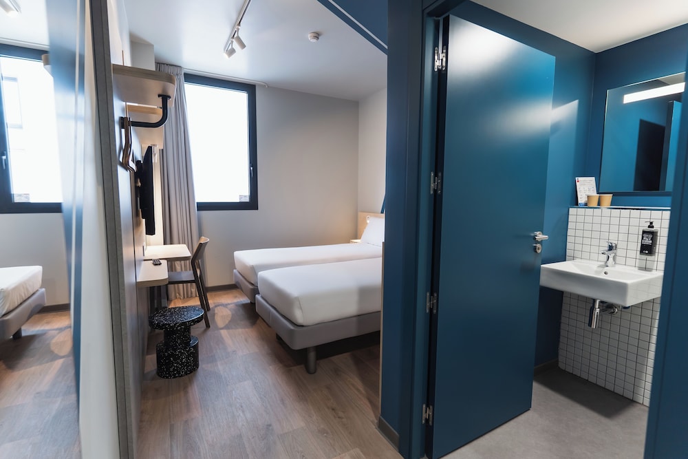 Room, 2 Twin Beds photo 3