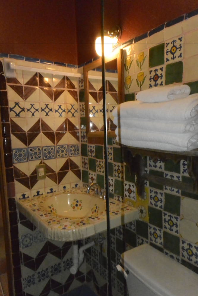 Deluxe Suite (King #4) photo 2