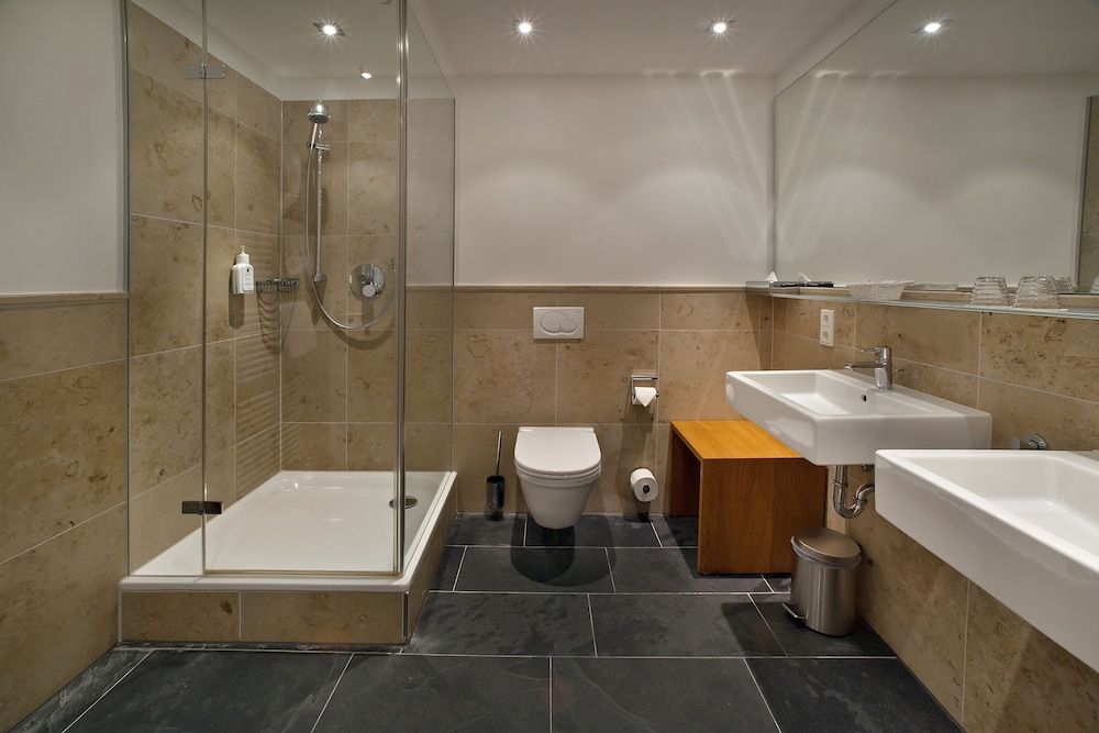 Standard Suite, 2 Bedrooms photo 3