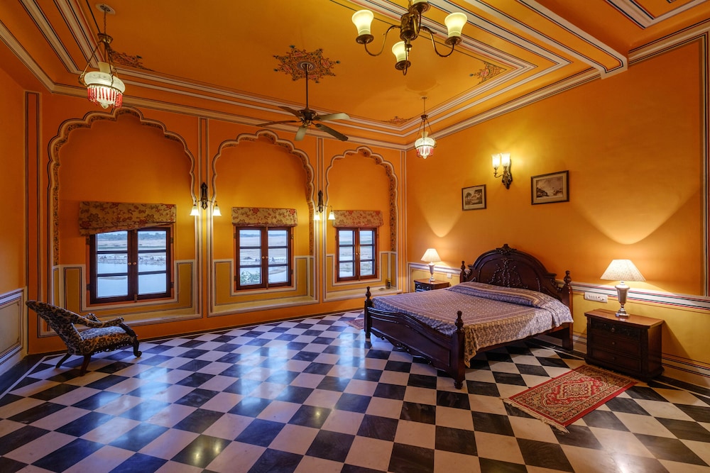 Royal River Suite photo 1