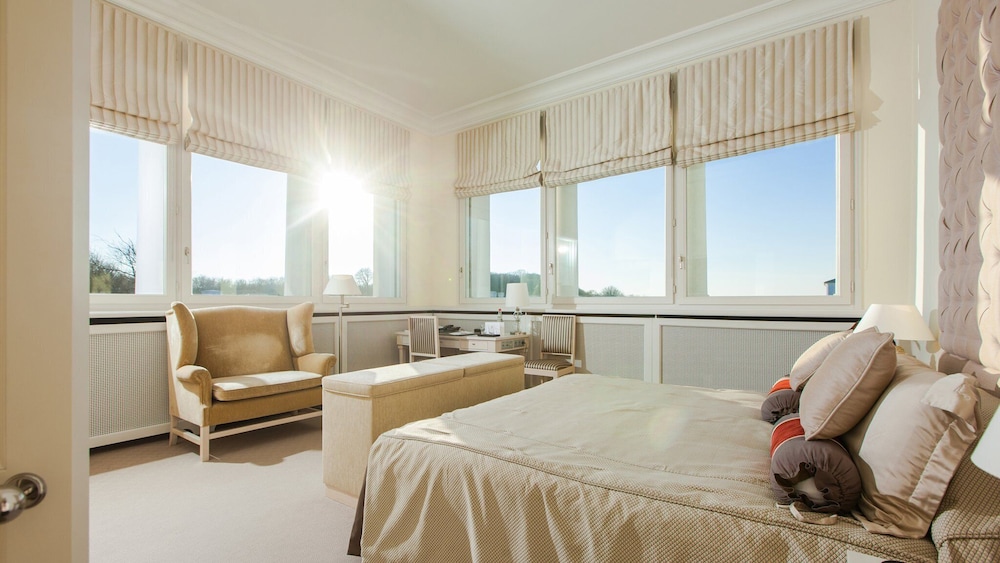 Deluxe Suite, 1 King Bed, Non Smoking, Park View