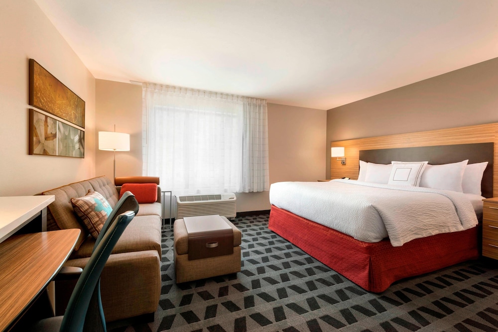 Suite, 1 Bedroom (Mobility Accessible, Roll-In Shower) photo 2