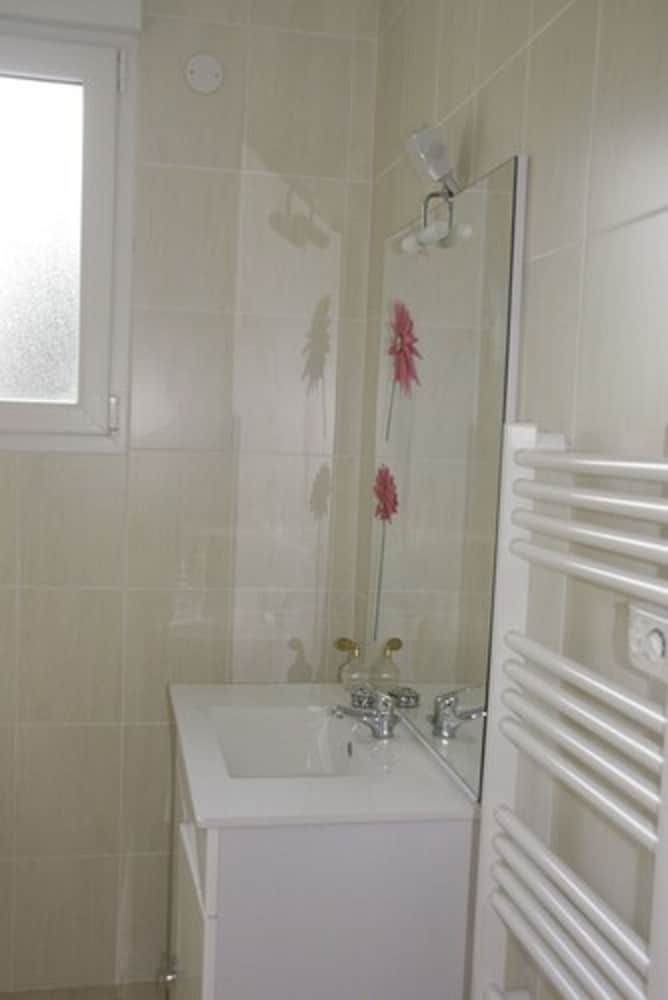 Double Room, Shared Bathroom photo 2