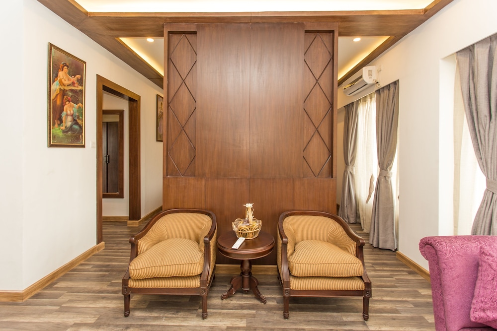 Executive Suite photo 2