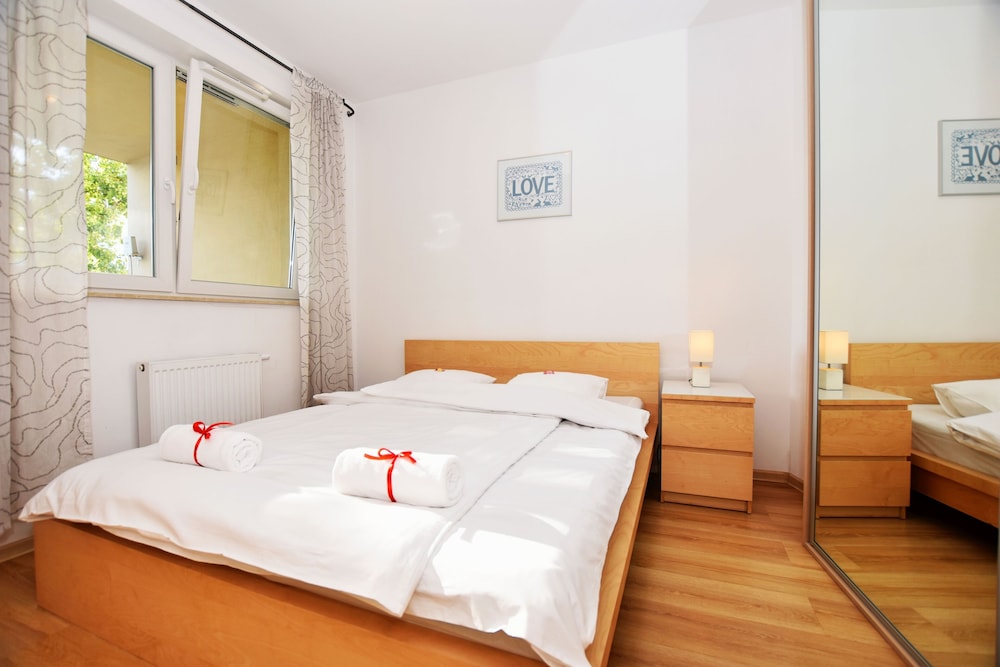 Deluxe Apartment, 1 Bedroom, Balcony (ul. Wsz. Świętych 2B)