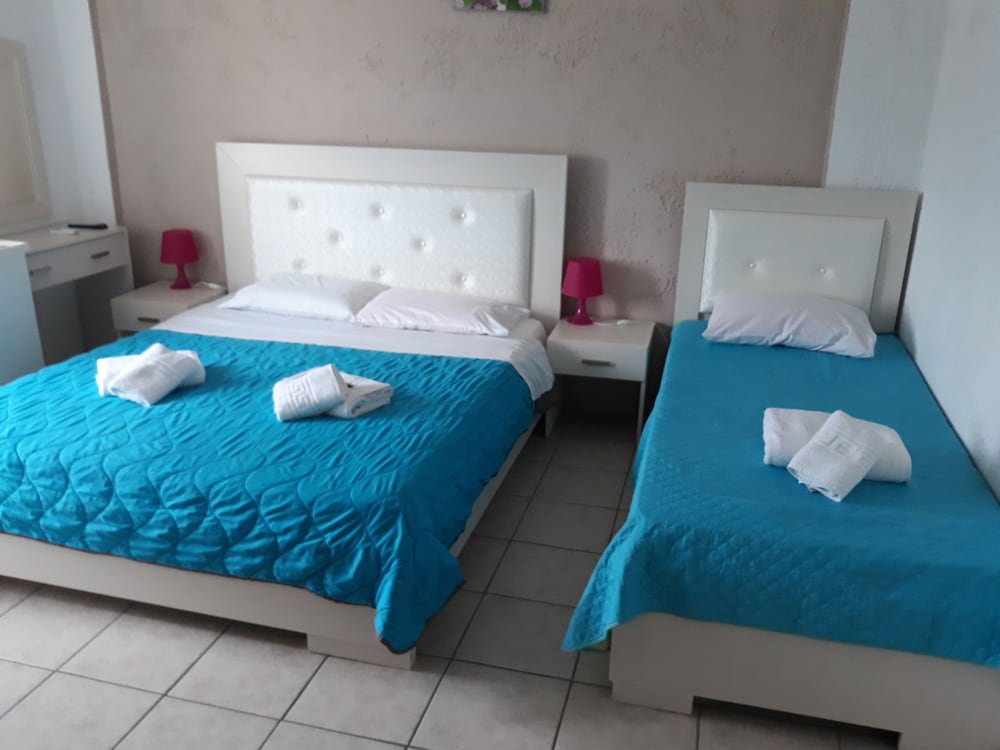 Triple Room photo 2