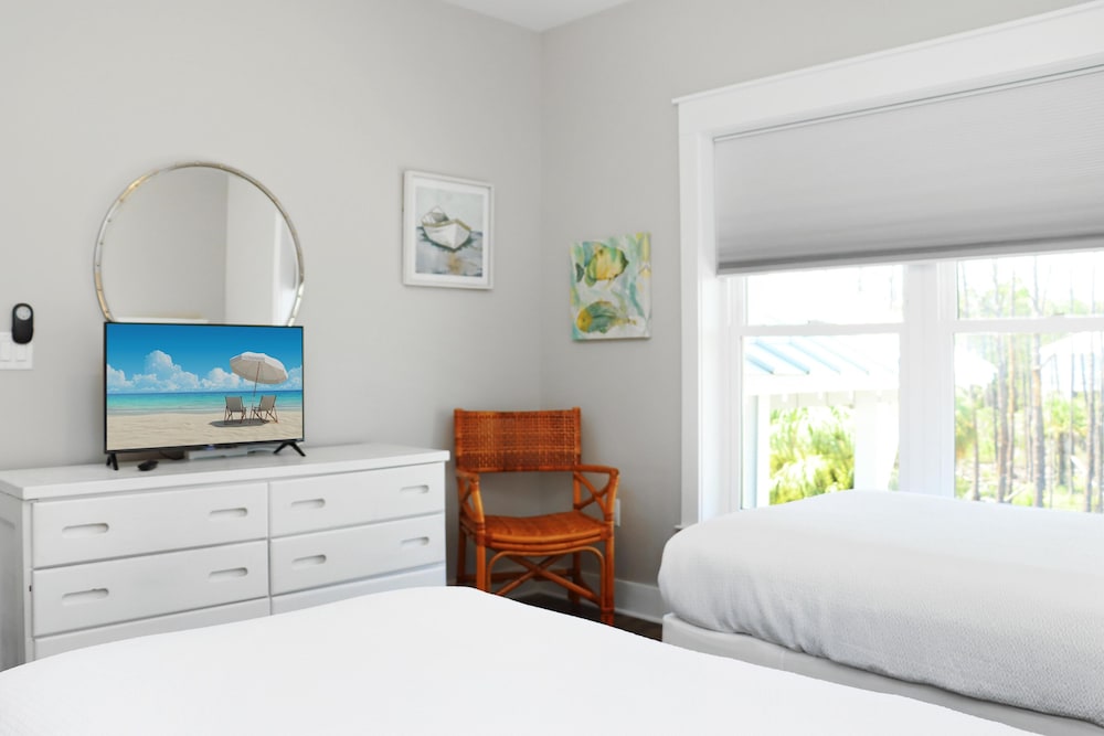 House, Multiple Beds (Bleu Rivage) photo 1