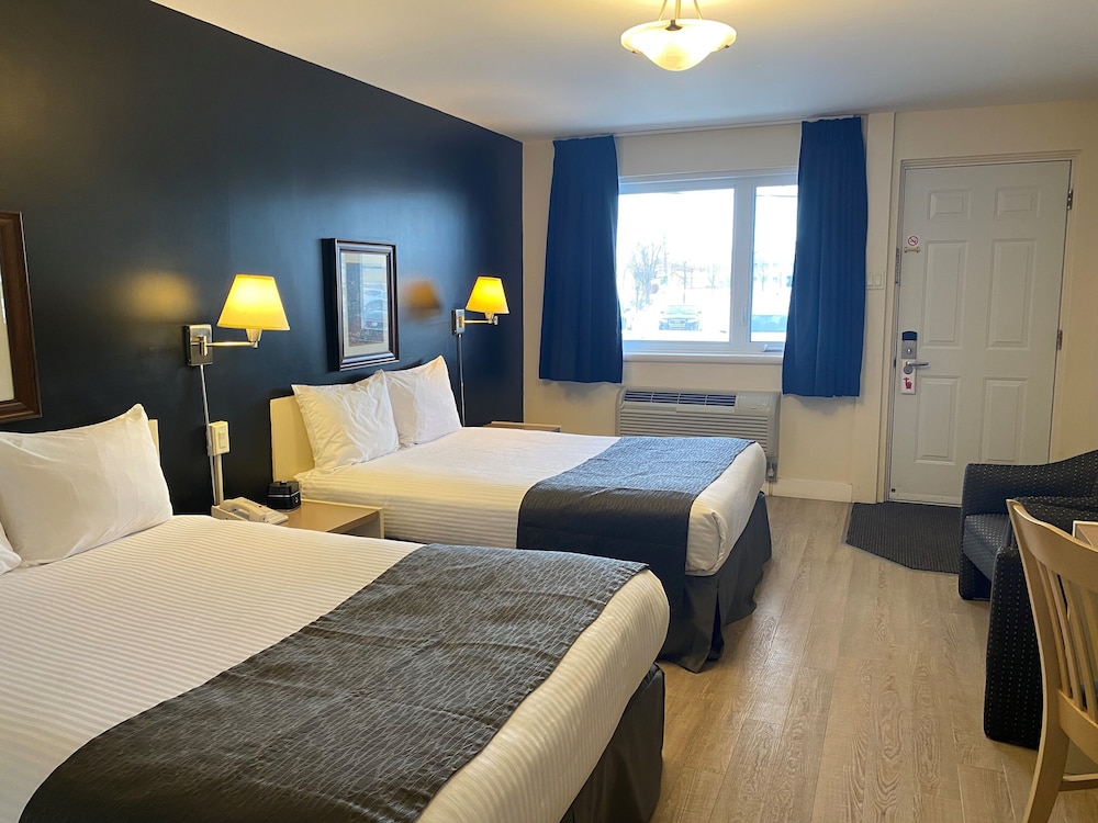 Economy Room, 2 Double Beds Exterior Entrance photo 3