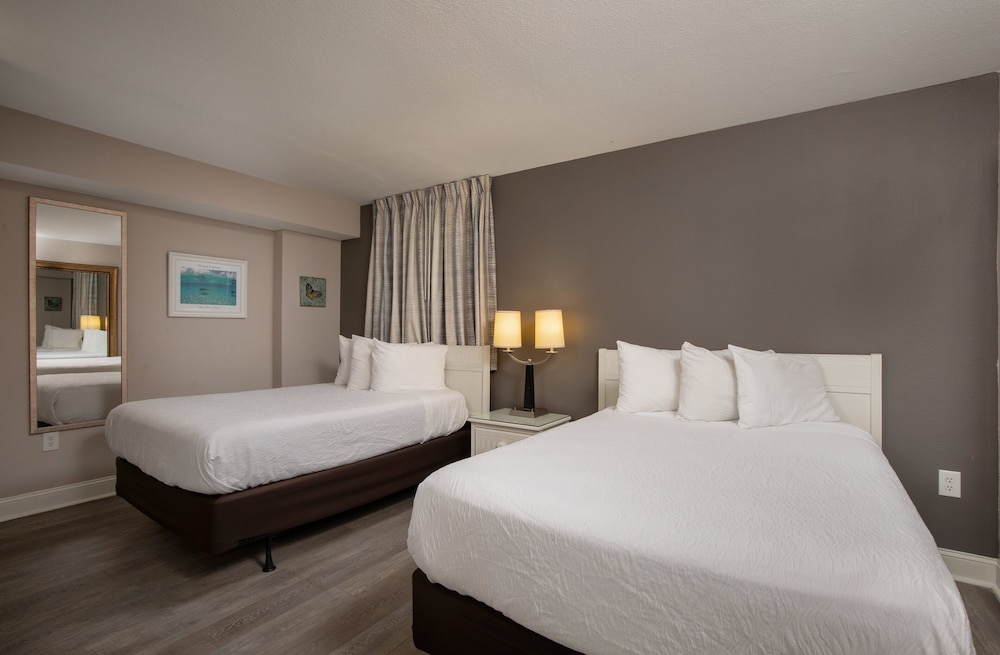 Standard Condo, 3 Bedrooms, Partial Ocean View photo 1