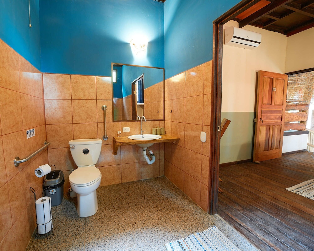 Deluxe Double Room, 1 Double Bed, Accessible, Ensuite photo 3
