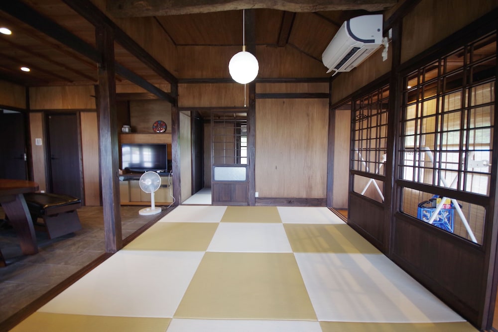 Private Vacation Home (Traditional Okinawa Style) photo 3