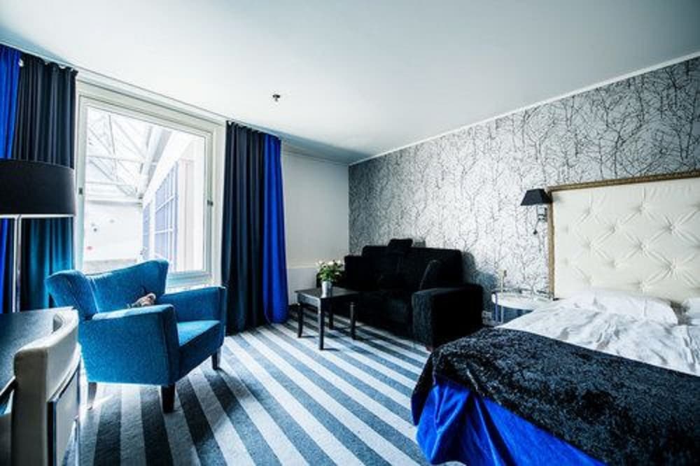 Family Room, 1 Double Bed with Sofa bed - Photo 3