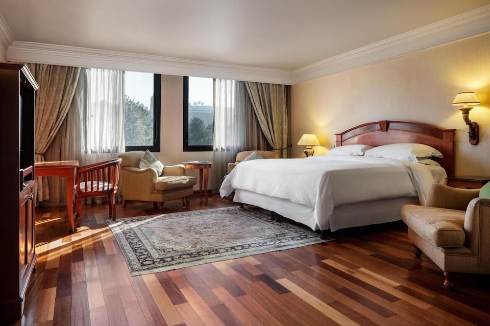 Deluxe Room, 1 King Bed, Air conditioning, City View photo 1