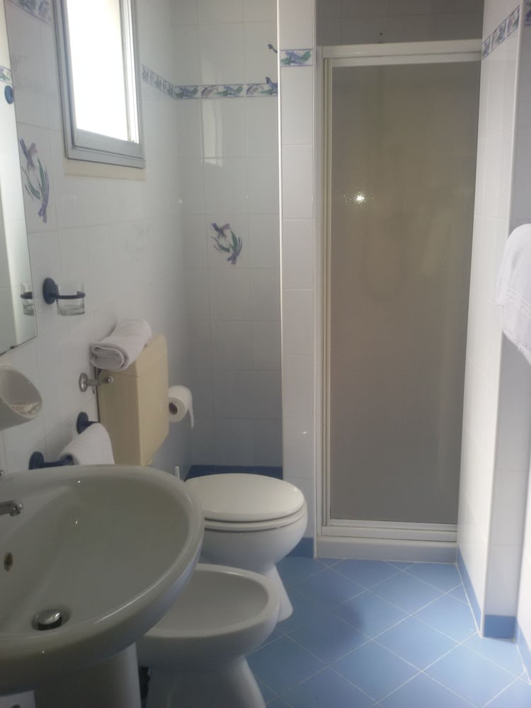 Double or Twin Room photo 2
