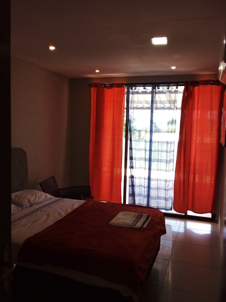 Family House photo 2