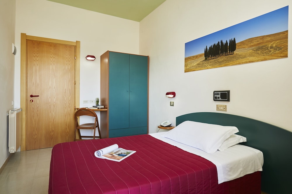 Single Room, Balcony