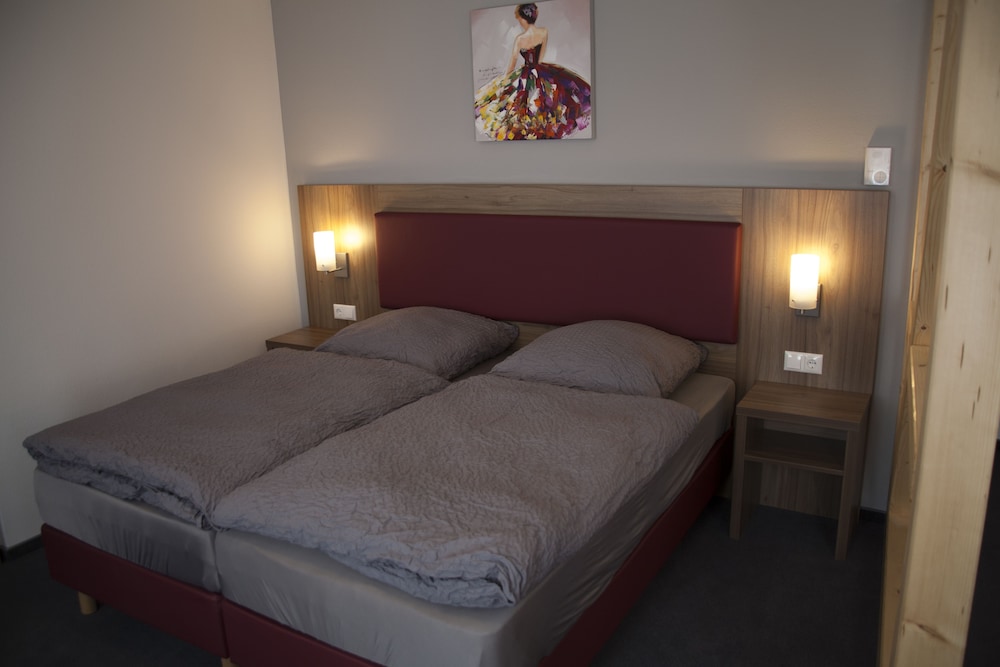 Comfort Twin Room photo 3