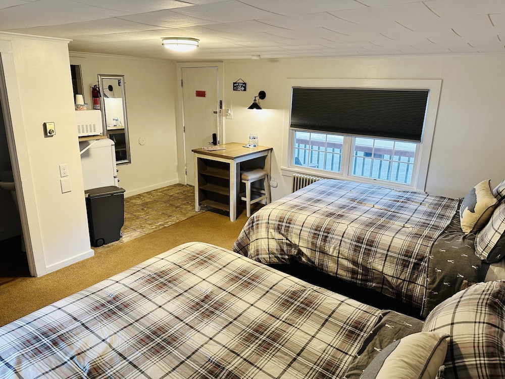 Room, 2 Double Beds photo 1