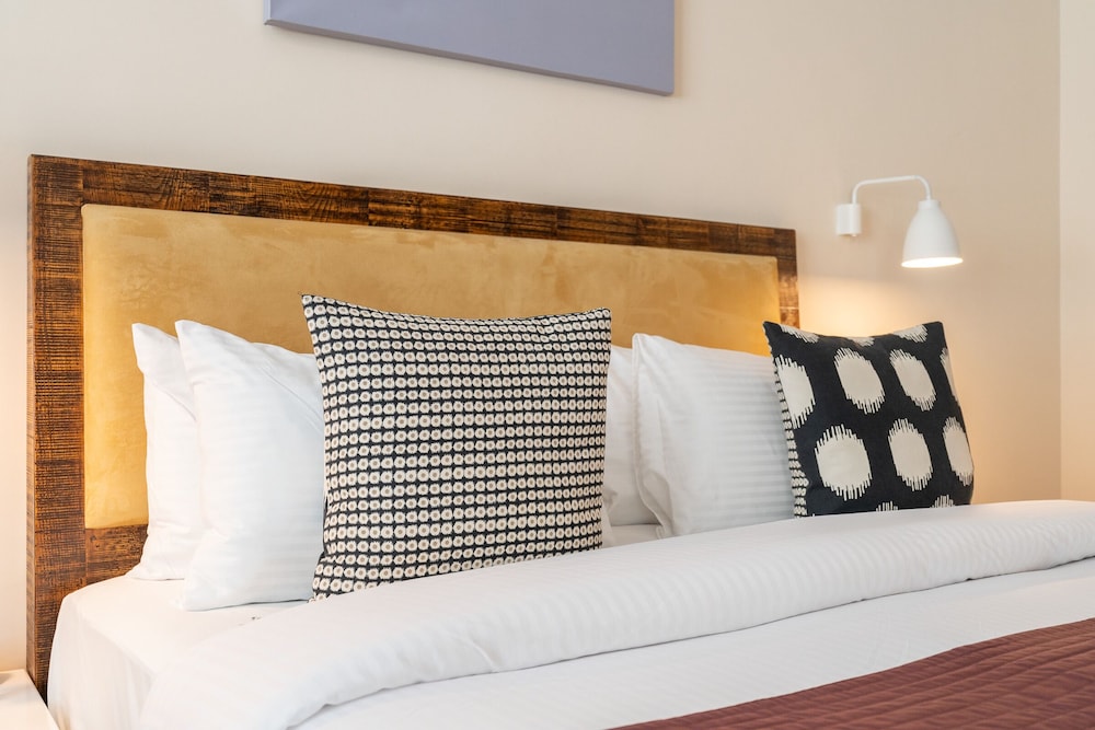 Classic Room, 1 Queen Bed photo 3