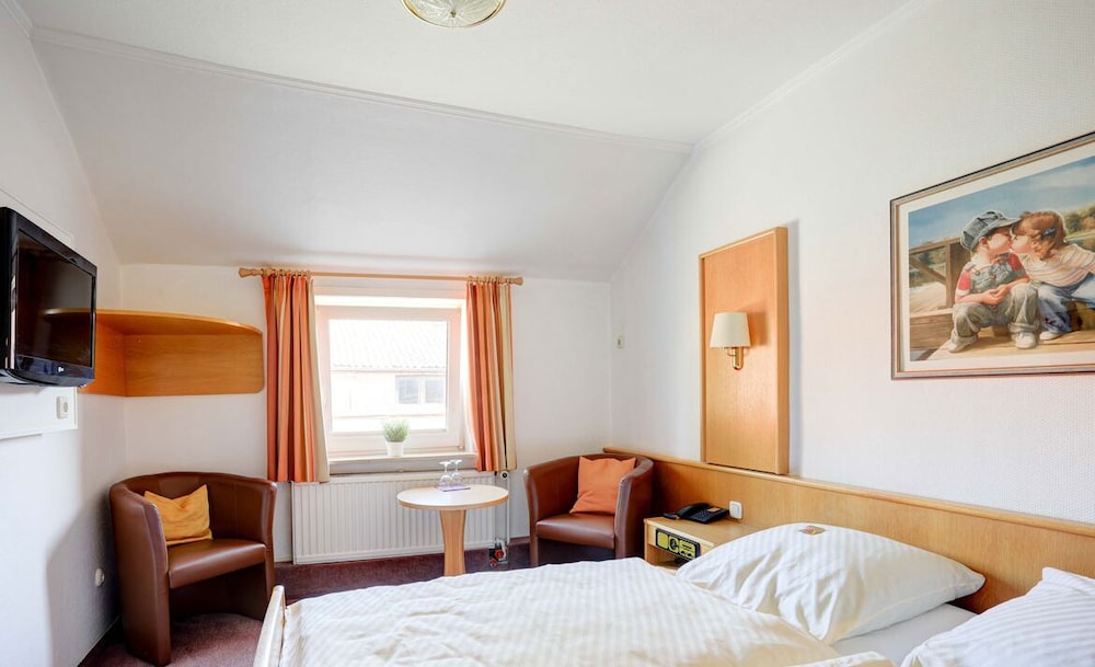 Standard Double Room photo 2