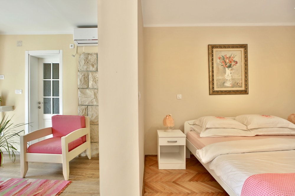 Romantic Double Room - Photo 27