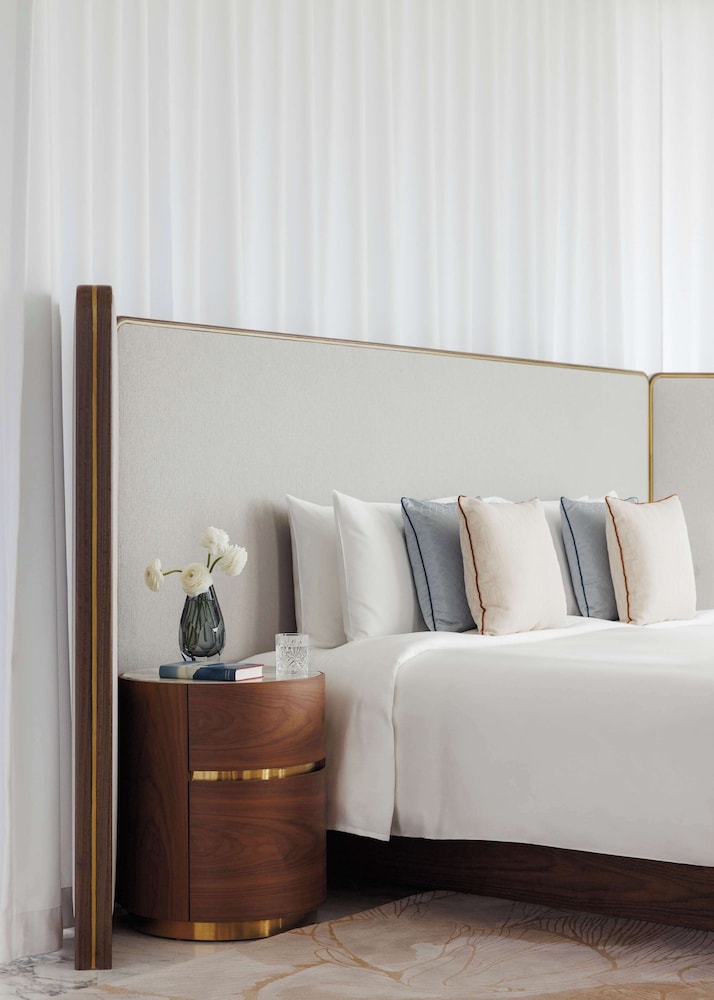 Villa (one Uae Resident, Uae Id Mandatory)