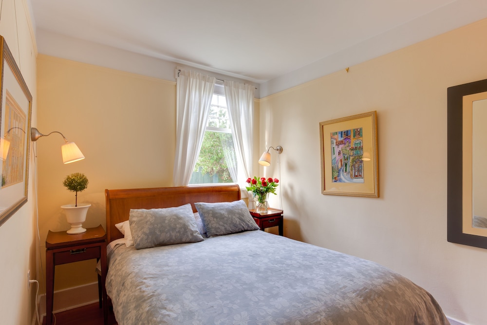 Suite, Garden View (Tuscan Garden)