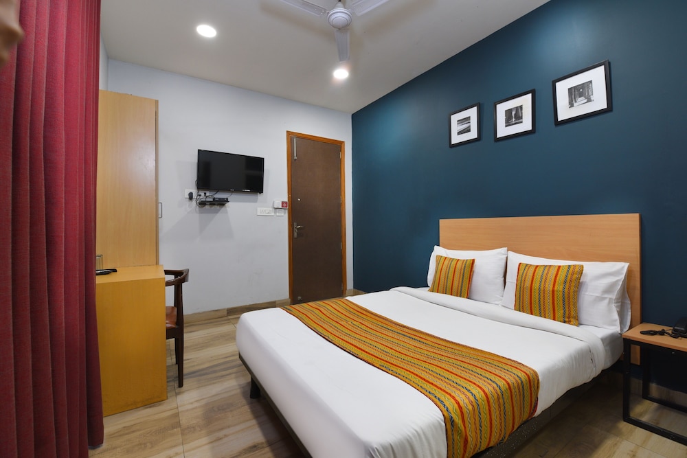 Deluxe Room - Photo 8