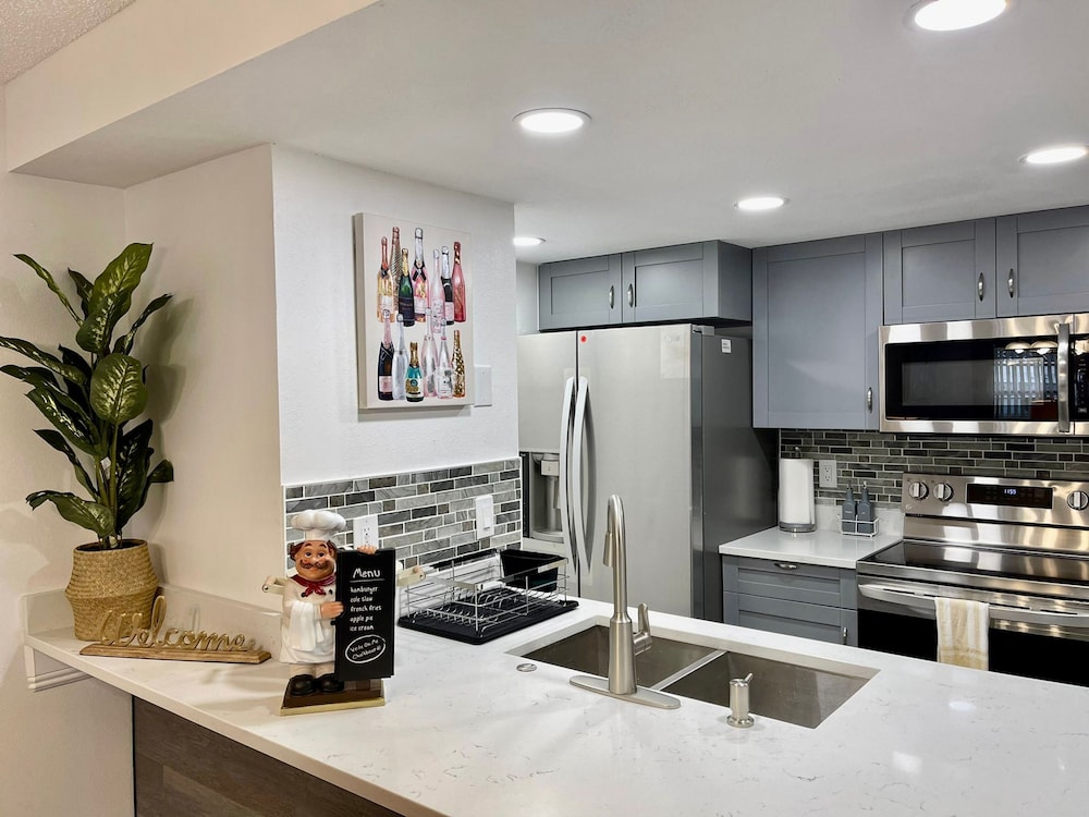 Grand Luxury 3BR Apartment Near Disney 010, Zdjęcie 3