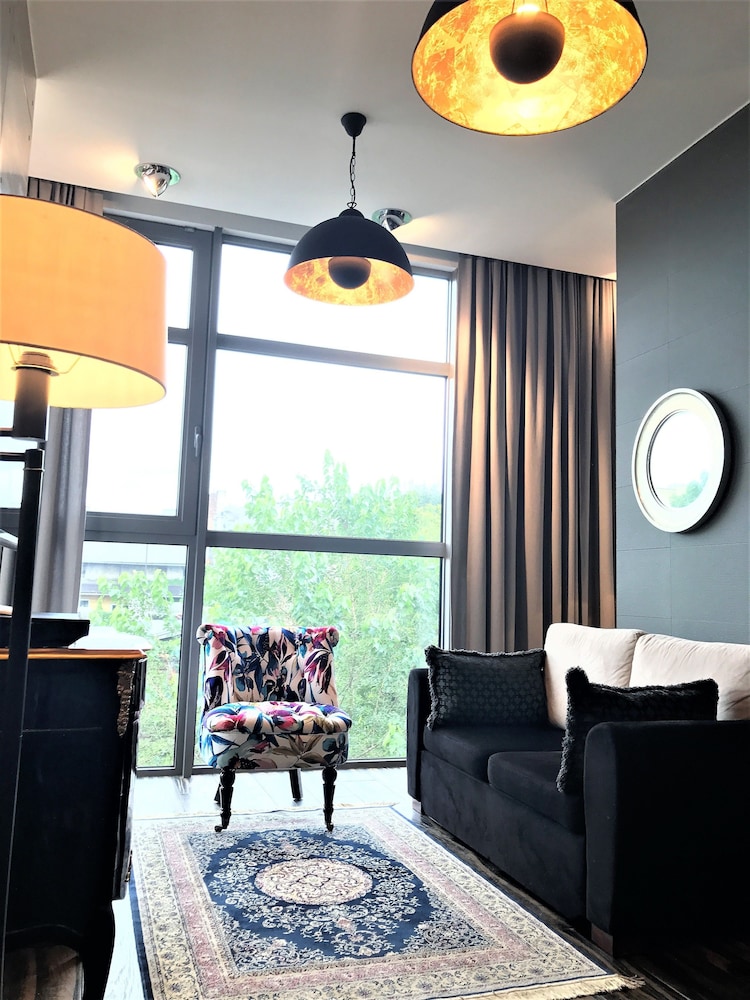 Luxury Suite, 1 Bedroom, 1 Living Room (75 M2)