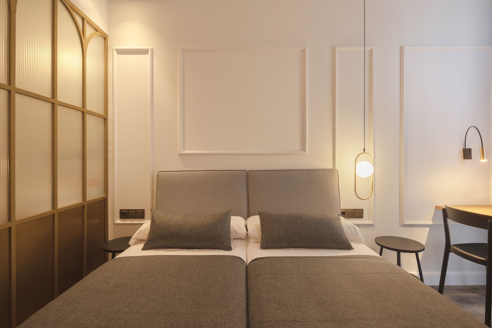 Economy Double Room (in the annex building)