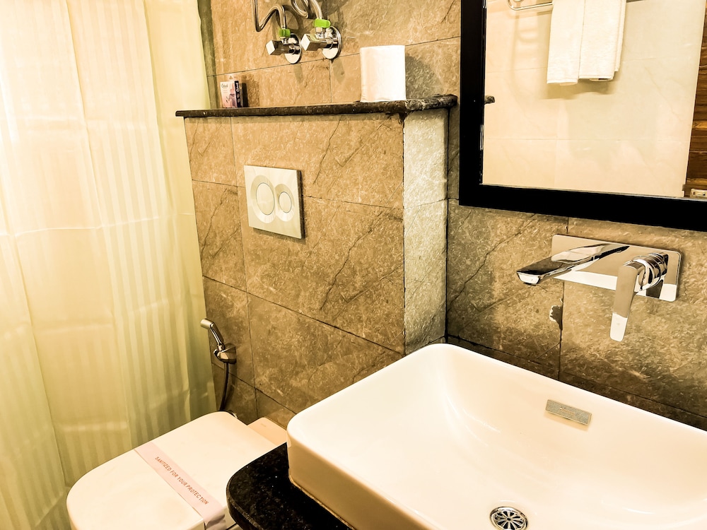 Deluxe Triple Room photo 2